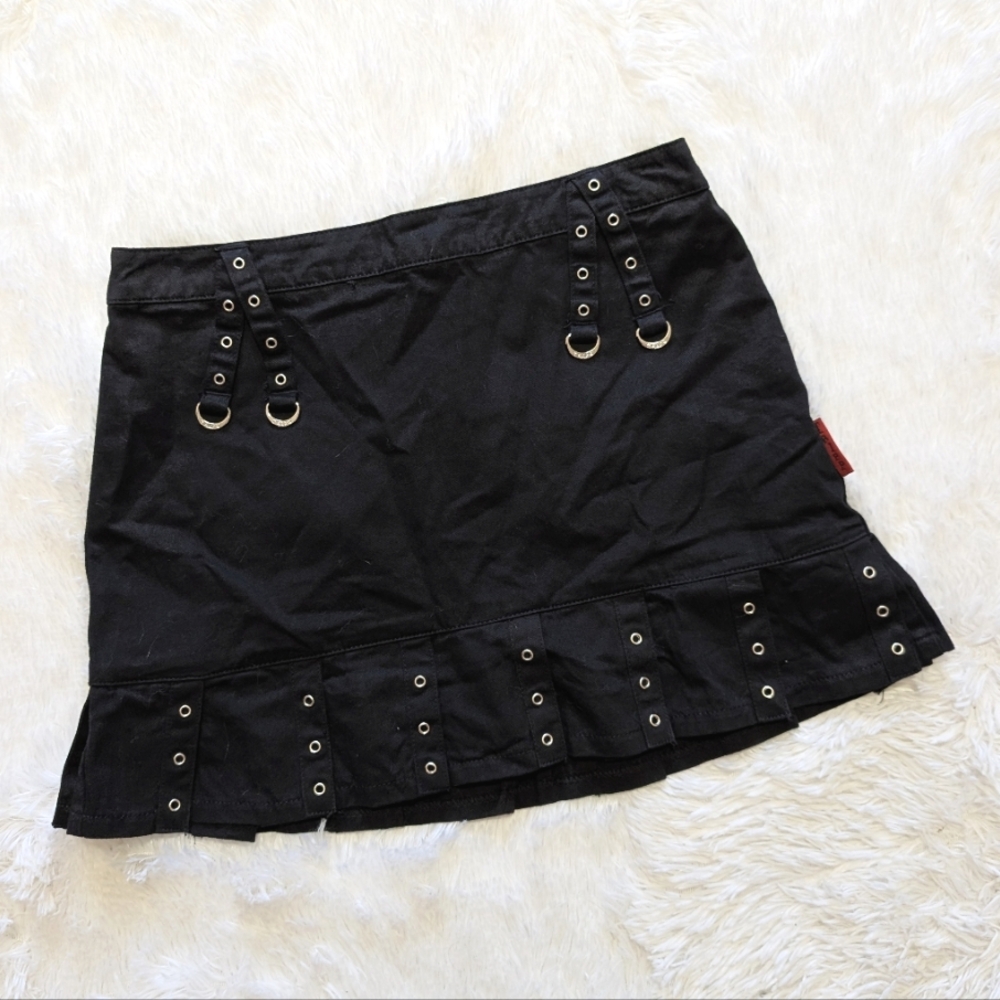 Y2K Tripp NYC Black Pleated Hem Skirt with Silver Grommets & D Rings Size Small